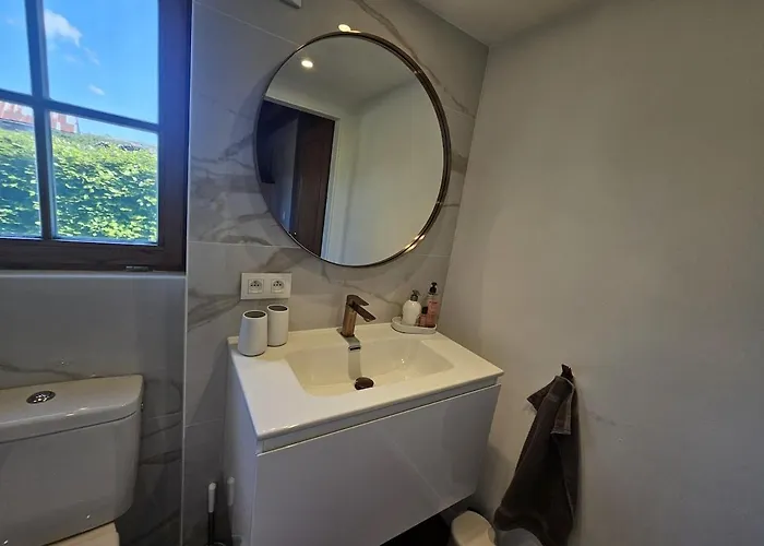 Hubert Chalet Saint-Hubert